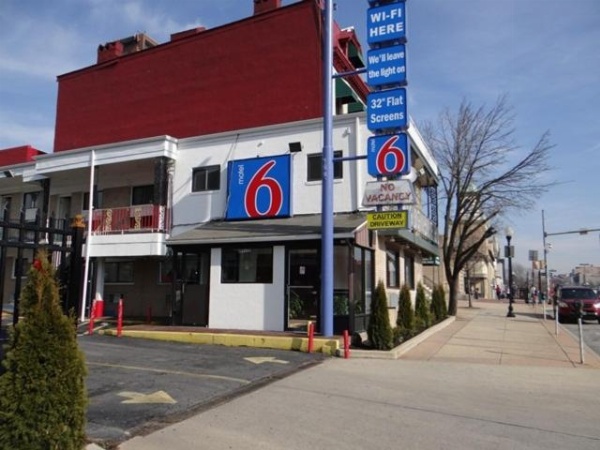 Motel 6 Baltimore MD image 8